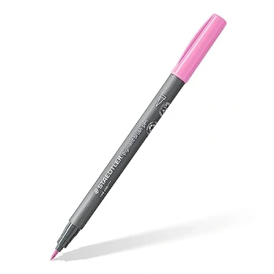 Imagen de STAEDTLER Brush Pen Pigment Arts, color rosa rosé, tinta pigmentada, punta de pincel para ancho línea variable, resistente al agua, secado rápido, 10 rotuladores en estuche cartón, 371 208