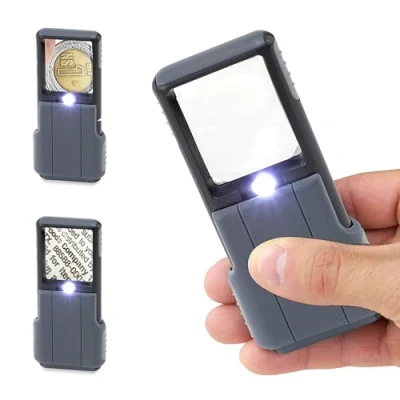 Imagen de Carson MiniBrite™ lupa portátil con iluminación LED 5x, funda protectora, de bolsillo lente asférica (PO 55)