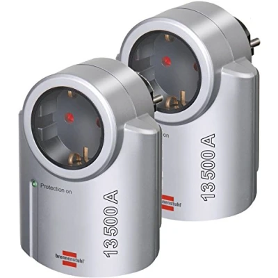 Imagen de Brennenstuhl PRIMERA Line, adaptador de corriente con protección contra sobretensiones (adaptador para equipos eléctricos), color plateado y negro