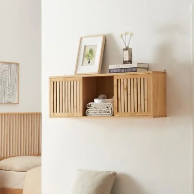 Imagen de [en.casa] Estantería de Pared Ypäjä con Puertas Corredoras Mueble Salón 2 Compartimentos Abiertos y 1 Cerrado para Sala Dormitorio Oficina Bambú 93 x 20 33 cm Natural