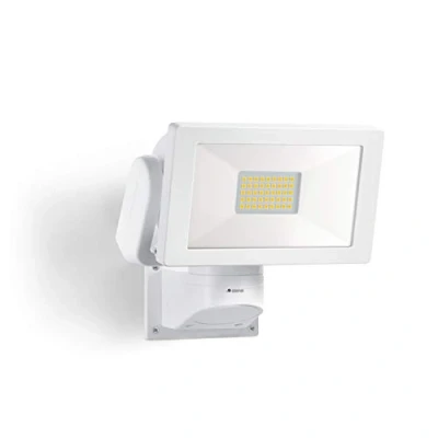 Imagen de Steinel LS 300 Foco LED, en color blanco, orientable, con consumo de 29,5 W, intensidad 2704 lúmenes, grado protección IP44 y bombillas LED blanco neutro (4000 K)