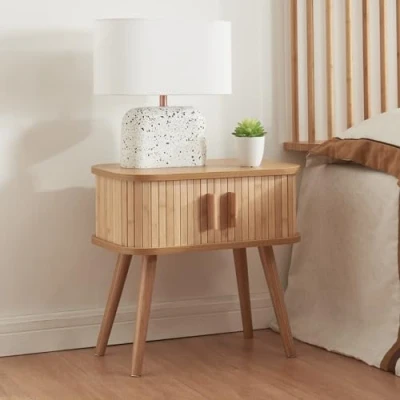 Imagen de [en.casa] Mesa Auxiliar con 2 Puertas de Bambú Mesilla Noche Rectangular Compartimento Cerrado Diseño Atractivo MDF Patas Madera 48 x 30 45 cm Natural