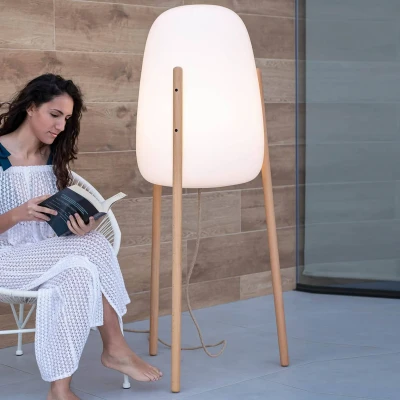 Imagen de Moovere Lámpara de pie ROCKET 145 cm para exterior e interior Luz Blanca + RGB con mando y carga solar batería recargable la terraza jardín (Cable IN&amp;OUT)