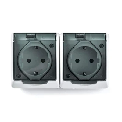 Imagen de FAMATEL Doble base Enchufe de empotrar Serie Pool 54 IP54 Este Producto es a prueba agua Alta estanqueidad del libre halógenos Protección Infantil Aluminio