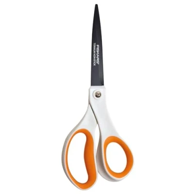 Imagen de Fiskars Tijeras antiadhesivas Universales, Longitud: 21 cm, Revestimiento de titanio/Acero inoxidable plástico, Blanco/Naranja, 1004721