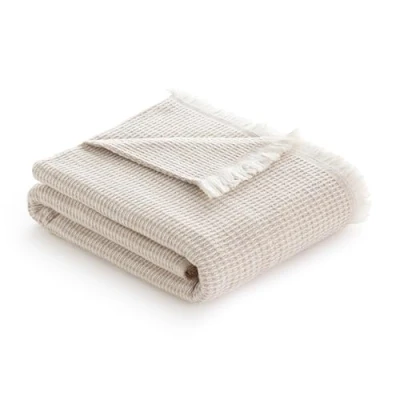 Imagen de Todocama Manta de Algodón Extrasuave con Diseño GOFRE, Colcha Multiusos Four Seasons para Sofá, Cama, Funda Decorativa y Fular, (Beige Arena, 180x240cm).
