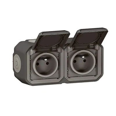 Imagen de LEGRAND toma impermeable doble IP55 con tierra Plexo, 2P+T 16A completa persiana, para colocación en aparente, montaje horizontal Fabricado Francia Antracita