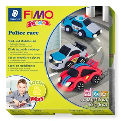 Imagen de STAEDTLER Fimo Kids form&amp;play 8034 29 LY Pasta de modelar para horno con accesorios