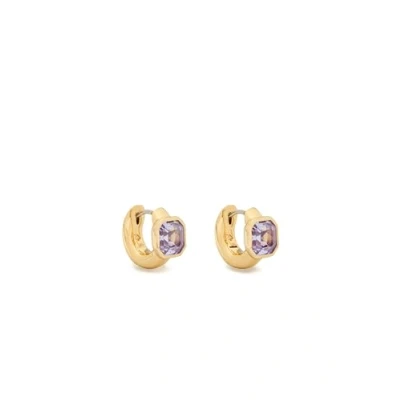 Imagen de Kate Spade New York Aros huggie MOLTEN, Amatista Ligera