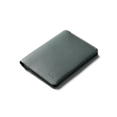 Imagen de Bellroy Passport Cover (Funda/Cartera de Viaje Slim con Ranuras y Espacio para Dinero Documentos Viaje) Everglade