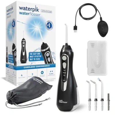 Imagen de Waterpik Irrigador Dental Eléctrico con 3 Posiciones de Control del Agua a Presión Cargador USB, Eliminación Placa óptimo para Viajar y Baños Pequeños, Negro (WP 582EU)