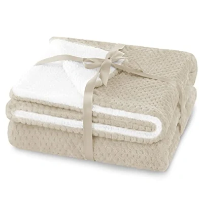 Imagen de AmeliaHome Shleepy Manta (70 x 150 cm, Acolchada, Aspecto de Piel Cordero, Color Beige
