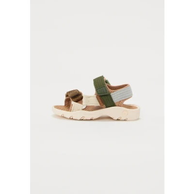 Imagen de Bisgaard NICO Unisex Sandalias para niños, Talla: 25, Forest Zapatos
