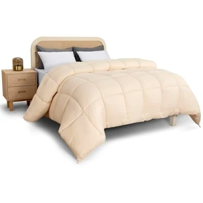 Imagen de Utopia Bedding 220 x 240 cm, edredón de Microfibra para Estar cómodo Todo el año, Extremadamente Suave (Beige, Cama 135/150)