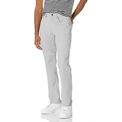 Imagen de Amazon Essentials Pantalón de Sarga Elástico con 5 Bolsillos y Ajuste Deportivo (Disponible en Talla Grandes Largos Especiales) Hombre, Gris Claro, 32W / 34L