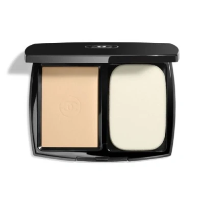 Imagen de Chanel Ultra Le Teint Base de maquillaje Recargable B30 13 g