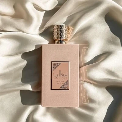 Imagen de AMEERAT AL ARABIA PRIVEE ROSA 100 ml Fragancia Oriental Notas Fresa Almizcle Madera de Cachmir y Vainilla Aroma Unisex