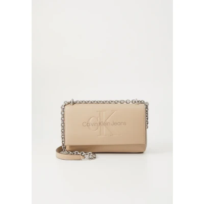 Imagen de Calvin Klein Jeans Sculpted FLAP Bandolera, Mujer, Talla: One Size, Crockery