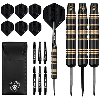 Imagen de Dardos KOTO Black Academy Brass, Sólida Empuñadura Anular, Tacto Texturizado, Uso Profesional, Incluye Plumas KOTO, Cañas y una Funda para KOTO.