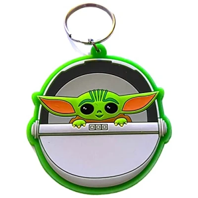 Imagen de Llavero fantasía/Star Wars Baby Yoda Mandalorian/Medidas: 6,5 x 6 cm