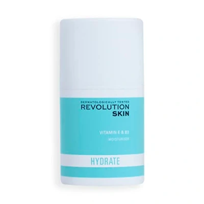 Imagen de Revolution Beauty London Crema hidratante facial para piel seca y áspera, contiene vitamina E B3, vegana sin crueldad, 50 ml