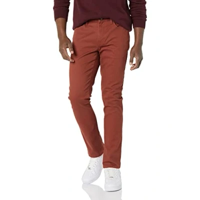 Imagen de Amazon Essentials Pantalón de Sarga Elástico con 5 Bolsillos y Ajuste Entallado Hombre, Rouille, 38W / 30L