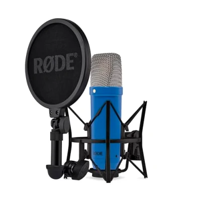 Imagen de RØDE NT1 Signature Series Gran micrófono de Condensador diafragma Grande con Montaje Choque, Filtro Pop y Cable XLR para producción Musical, grabación Vocal, transmisión podcasting (Cobalto)