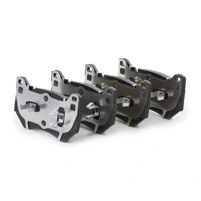 Imagen de BREMBO P 85 181 Juego de pastillas freno preparado para indicador desgaste con clip émbolo, Chapa antichirridos sin accesorios AUDI: Q5