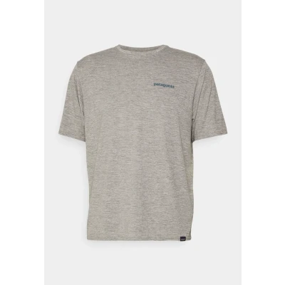 Imagen de Patagonia CAP COOL Daily Graphic Waters Camiseta deportiva, Hombre, Talla: Large, Feather grey