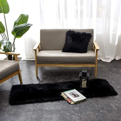 Imagen de Teppich Wölkchen Alfombra de imitación Piel Cordero Salón Dormitorio Deco Oveja como Colcha, cojín Asiento, para Silla, sofá, Cama Negro 50x150 cm Rectángulo