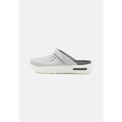Imagen de Crocs Inmotion Unisex Sandalias planas, Talla: 41 42, Atmosphere Zapatos