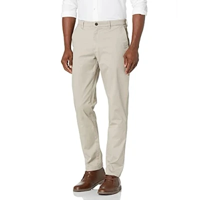 Imagen de Amazon Essentials Pantalón Chino Elástico, Cómodo, Lavado y de Ajuste Deportivo (Previamente Goodthreads) Hombre, Marrón Caqui Claro, 38W / 28L