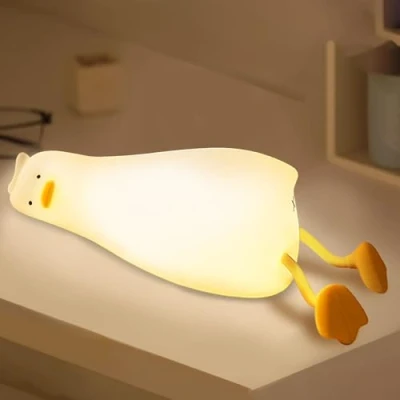 Imagen de PQETBV Luz Nocturna Infantil Pato, Lampara Bebe de Silicona, USB Recargable Noche para Niños, Brillo Ajustable y Temporizador Infantil, Niños niñas Cumpleaños Navidad Regalos