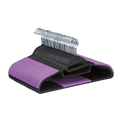 Imagen de Amazon Basics Perchas de plástico con revestimiento goma, Paquete 50, color negro/púrpura