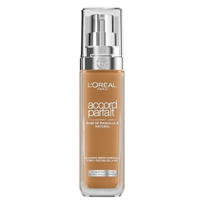 Imagen de L&#039;Oreal Paris Make up Designer Base de maquillaje, Ligero, Tono piel bronceado 8R Noisette, 30 ml (Paquete 1)