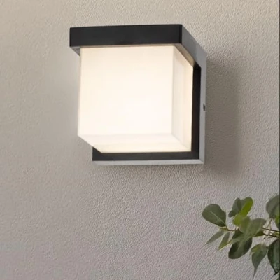Imagen de Miratic Lampara Pared Negra IP65 Aplique Exterior Foco LED de Alta Resistencia Ideal para Jardín y Balcón