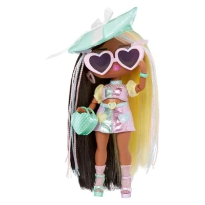 Imagen de L.O.L. Surprise! Tweens Series 4 Muñeca de Moda Darcy Blush Descubre 15 Sorpresas y Accesorios Fabulosos Regalo para Niños a Partir Años