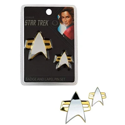 Imagen de Quantum Mechanix QMx Star Trek: Voyager Badge and Pin Set, Silver finished,Resin