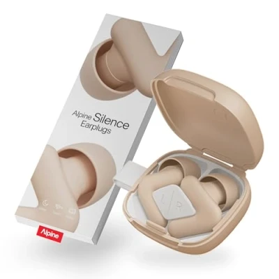 Imagen de Alpine Silence Tapones para Dormir, Concentración y Viajar Protección Auditiva Cómoda Reusable Ajuste perfecto en V Puntas Ovaladas Suaves XS/S/M/L Reduce el Ruido Hasta 25dB Beige