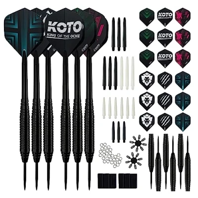 Imagen de KOTO Accessoire Kit Steeltip Nero 90 Pieces compreso Dardos 2 Black Brass Darts + Accessories, Juegos de Punta Acero, 6 Cañas (Nylon), Plumas 100 Micras