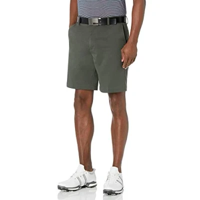 Imagen de Amazon Essentials Pantalón Corto Elástico de Golf y Corte Clásico (Disponible en Tallas Grandes Largos Especiales) Hombre, Verde Oliva, 38W