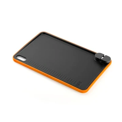 Imagen de BRA Efficient Tabla de Cortar con Afilador Nylon y Silicona, color negro naranja
