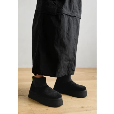 Imagen de UGG Classic MINI Dipper Botines con plataforma, Mujer, Talla: 36, Black Zapatos