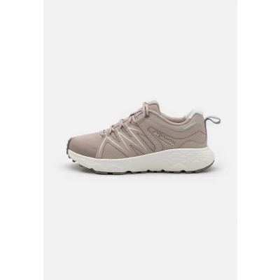 Imagen de Columbia Peakfreak ROAM Waterproof Zapatillas de senderismo, Mujer, Talla: 37, Soft taupe/sea salt Zapatos