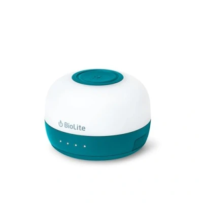 Imagen de BioLite Alpenglow Mini linterna recargable de 150 lúmenes, color verde azulado