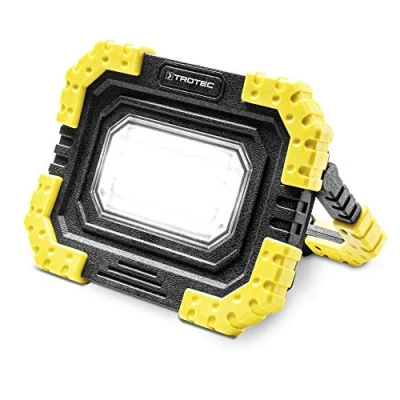 Imagen de TROTEC Lámpara de Trabajo recargable PWLS 05 10, COB LED, 650 lm, 3 Modos, Ajustable en 180º, Linterna