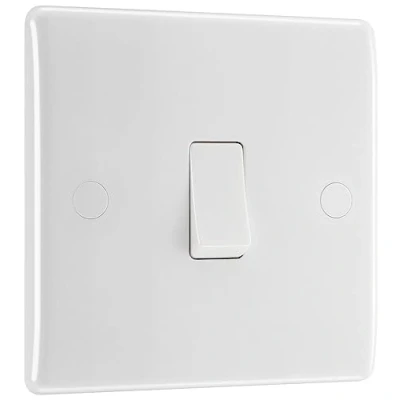 Imagen de BG Electrical 812 01 Interruptor de luz individual, moldeado blanco, 2 vías, 16AX
