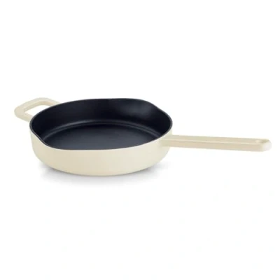 Imagen de Fissler Moments Collection Sartén de hierro fundido esmaltado 24 cm diámetro, antiadherente, borde alto, con vertedores, lazo para colgar, libre PFAS/PTFE, inducción, color blanco marfil