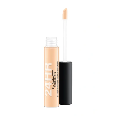 Imagen de MAC Studio Fix 24 Hour Smooth Wear Concealer NC30 7 ml