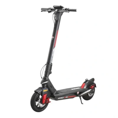 Imagen de Ducati Carreras E Scooter Pro III R, Patinete eléctrico con Flechas direccionales integradas, Ruedas Pirelli 10, autonomía 50 km, Motor 350 W, batería 468 WH, Doble Freno de Disco